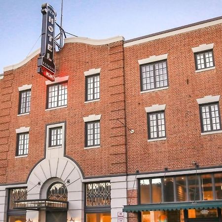 Scp Redmond Hotel Exterior photo